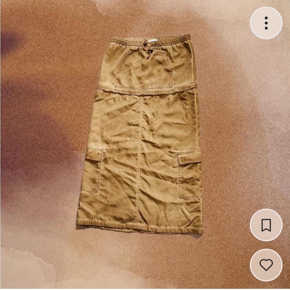 Khaki skirt! 🐻🐐🐌👝👜